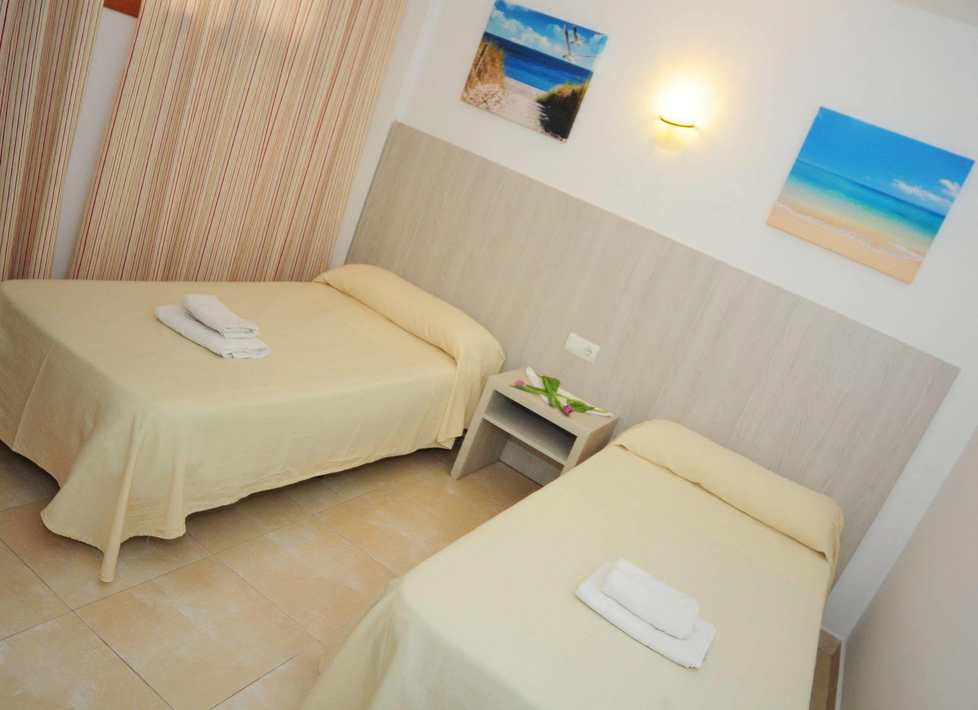 Apartamentos Avenida - Mc Apartamentos Ibiza المظهر الخارجي الصورة