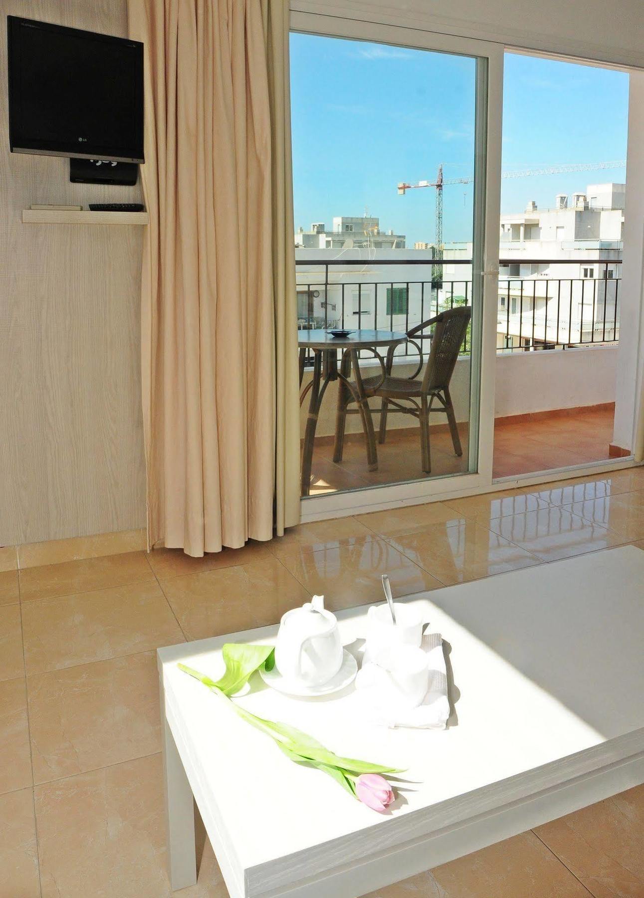 Apartamentos Avenida - Mc Apartamentos Ibiza المظهر الخارجي الصورة
