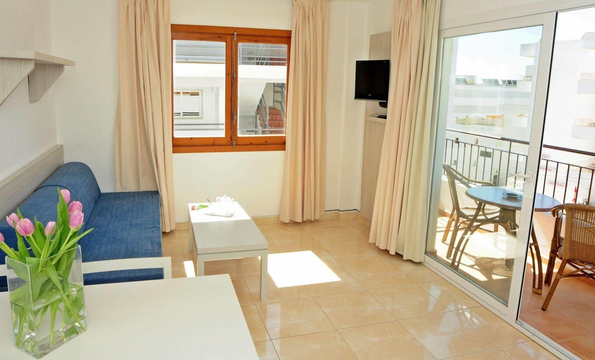 Apartamentos Avenida - Mc Apartamentos Ibiza المظهر الخارجي الصورة