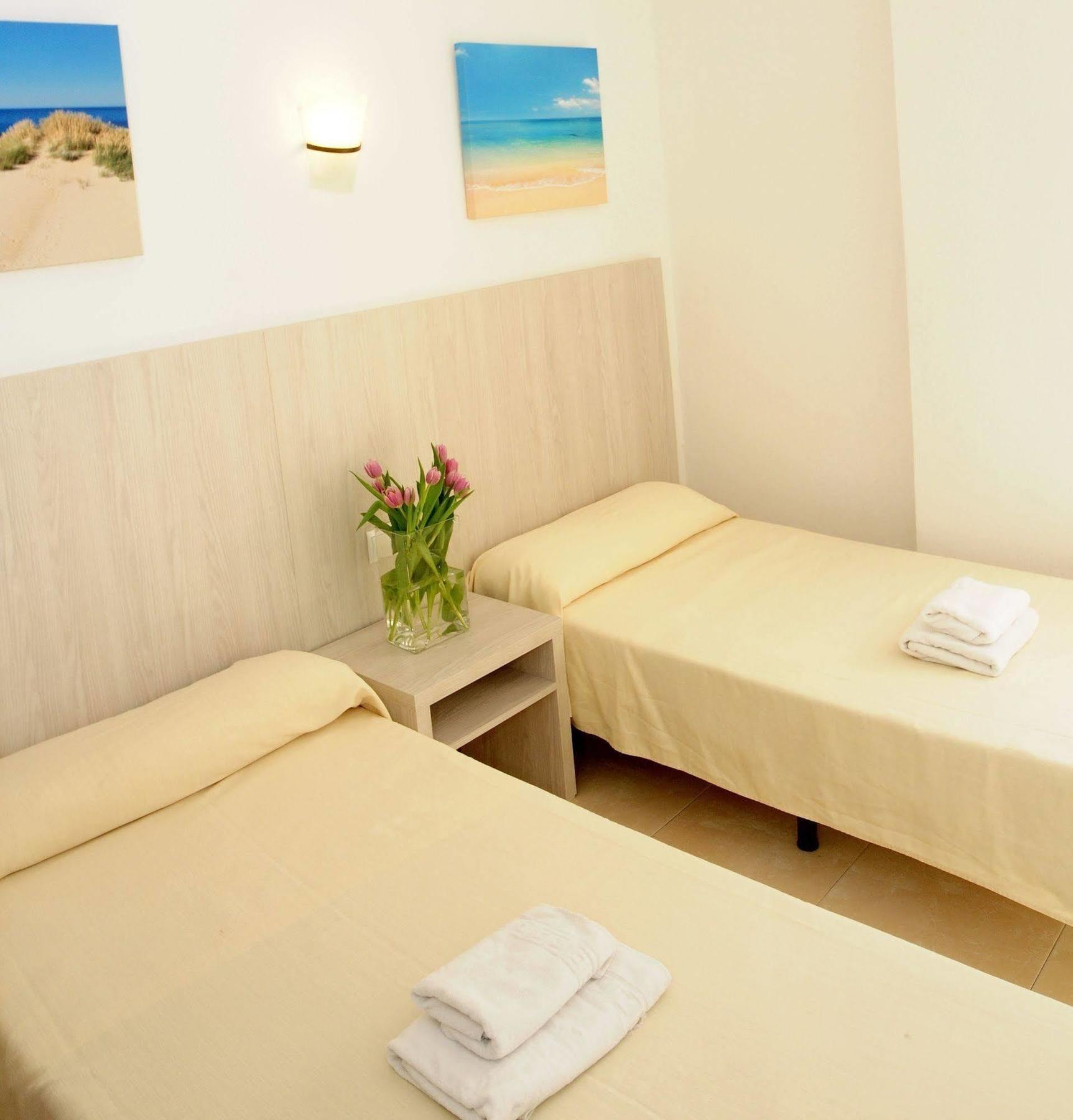 Apartamentos Avenida - Mc Apartamentos Ibiza المظهر الخارجي الصورة